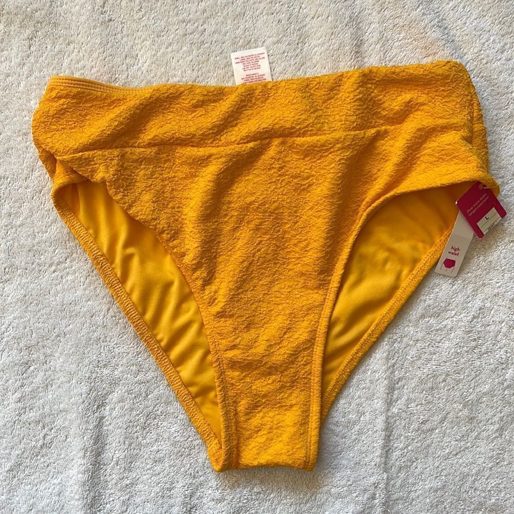 NWT Xhileration high waist bikini bottom.  Size Large. Gold.